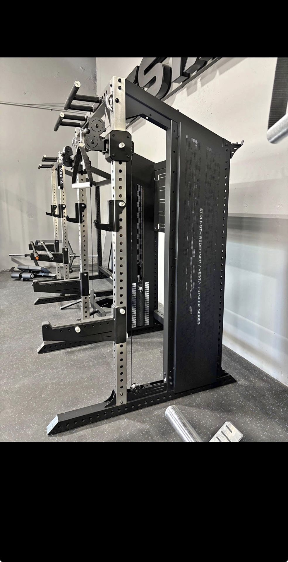 Commercial Half Rack with Functional Trainer Cable Pulley System with 200lb Weight Stacks