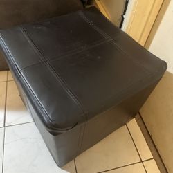 Ottoman W/ storage / Dark Brown leather