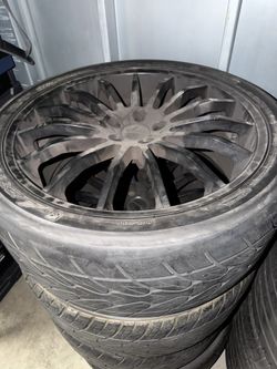 Giovanna Tires 285/35zr22