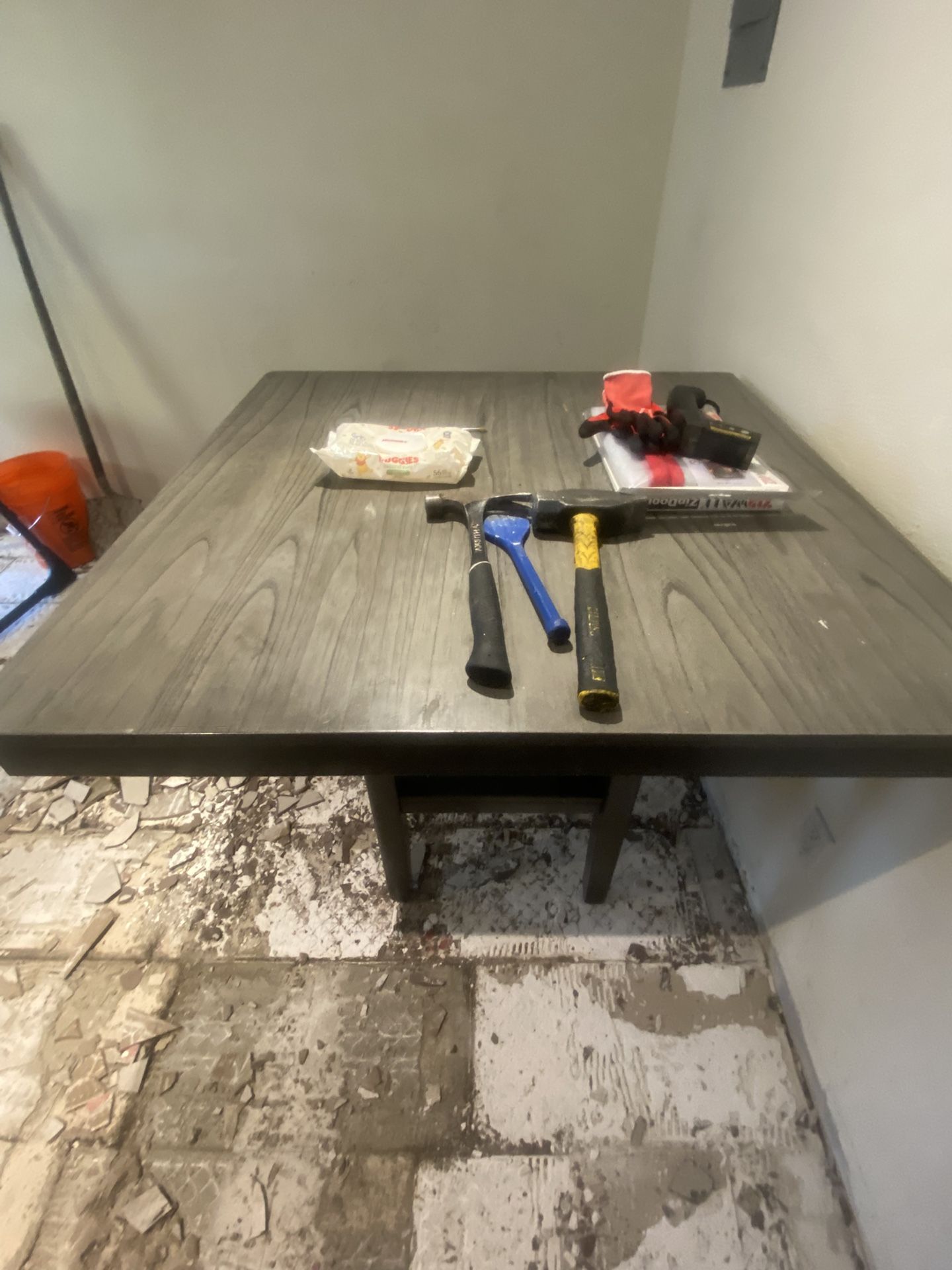 Dinning Table