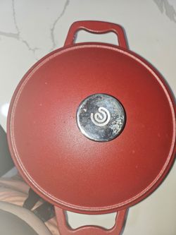 3 qt cast iron Dutch oven