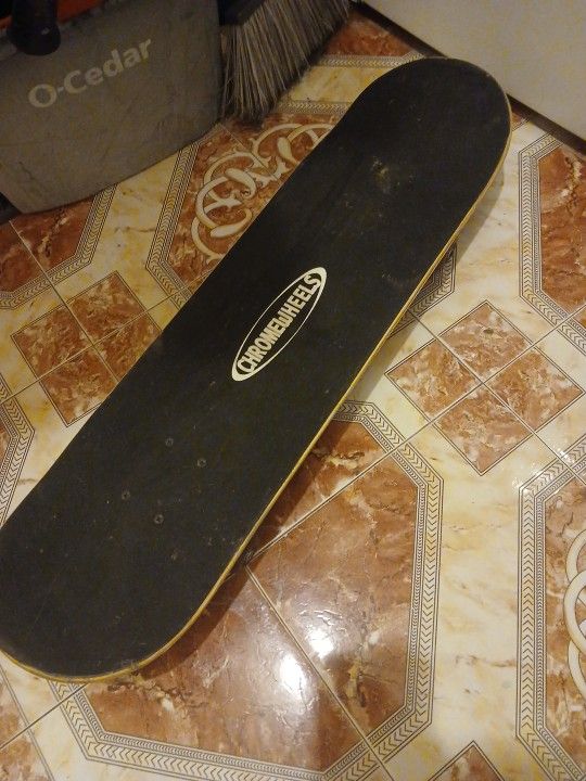 Skateboard
