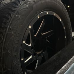 8x6.5 Dodge Or Chevy To 2011  20x10