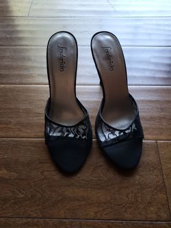 Women's Dresdy Heels