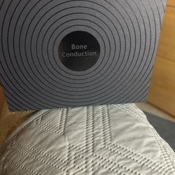 Bluetooth headphones asking $25