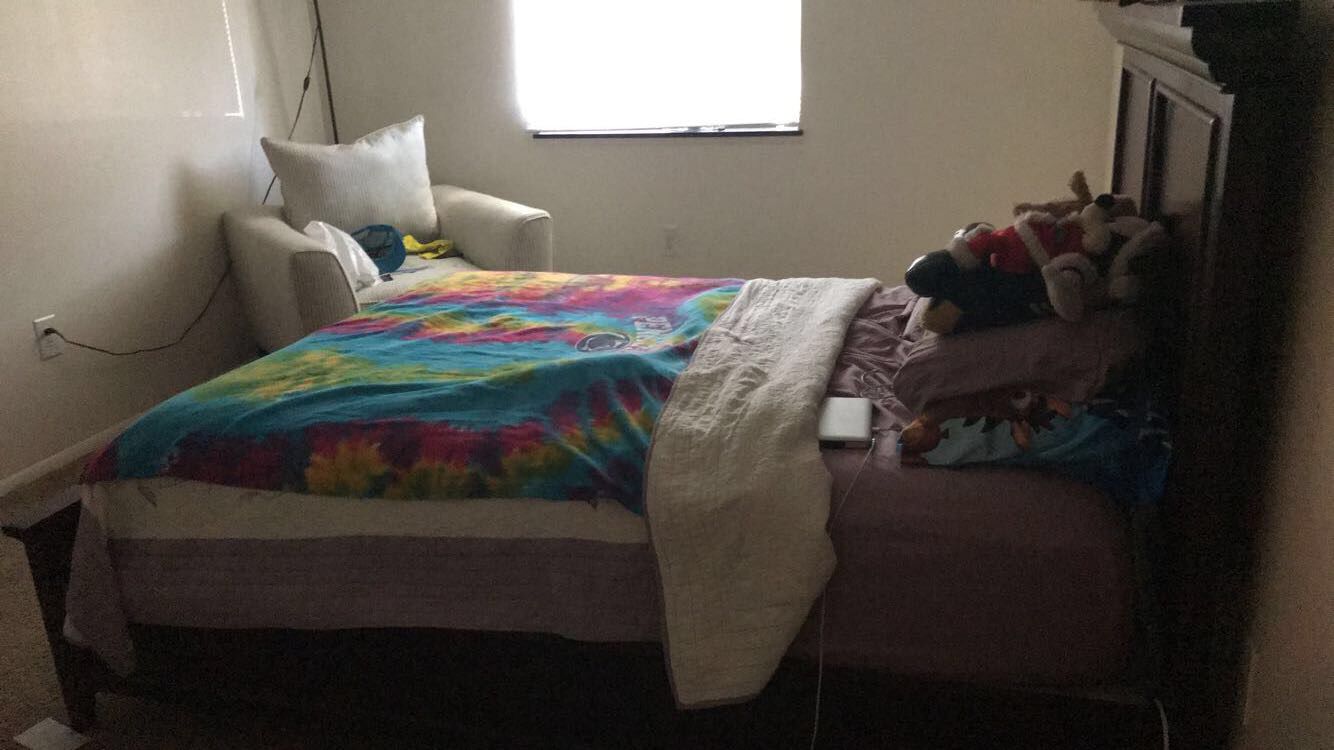 Queen sized bedroom set
