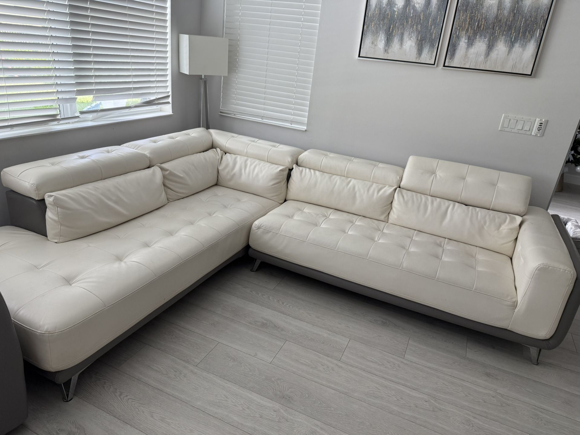 Living Room Modern
