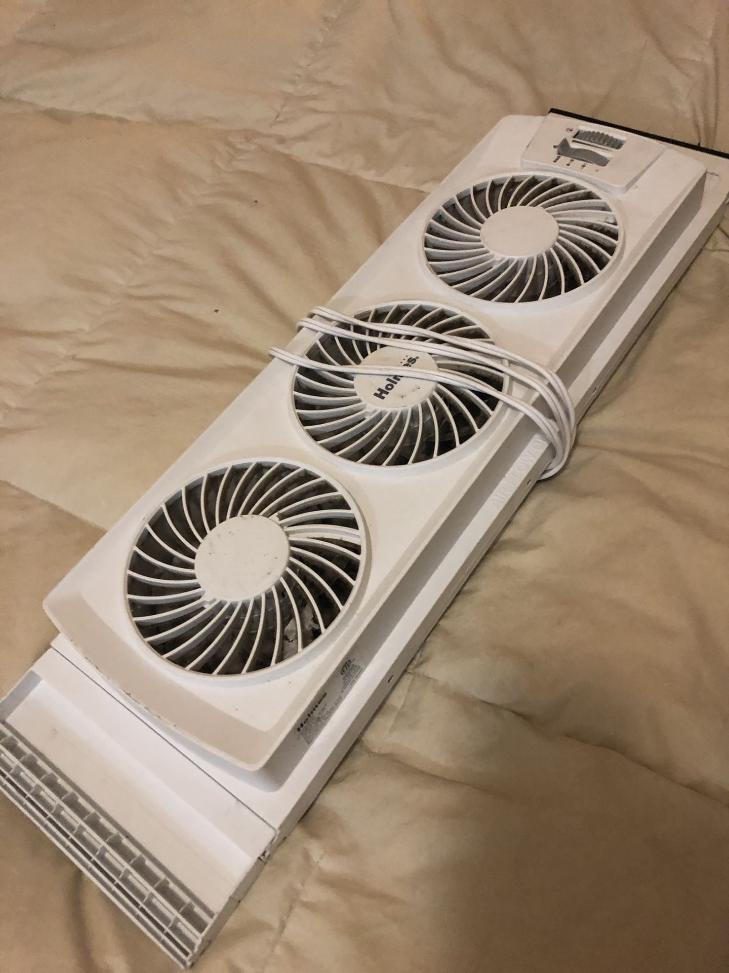 3 Speed Slim Window Fan - White