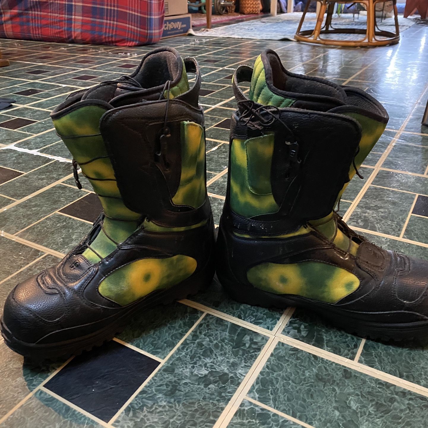 Forum Snowboard Boots 11.5 Men’s