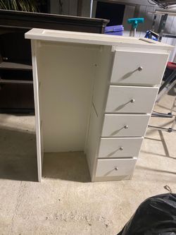Dresser