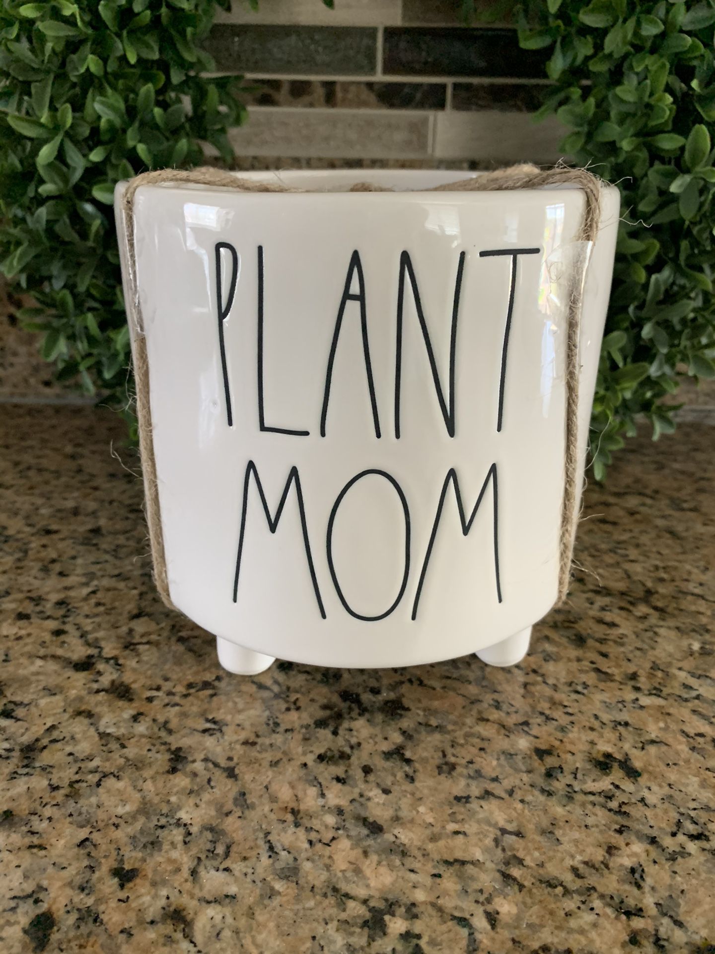 Rae Dunn Plant Mom Pot 🌱