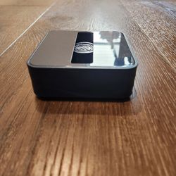 Post-it® Note Dispenser, specifically designed for 3" x 3" pop-up sticky notes , good condition, works great