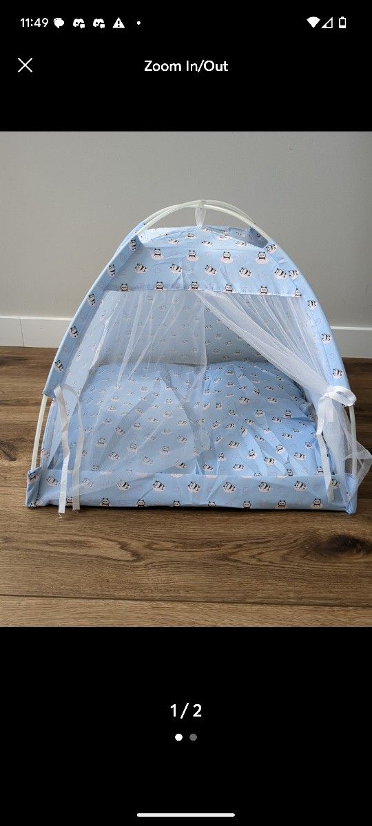 Portable pet tent with breathable cushion