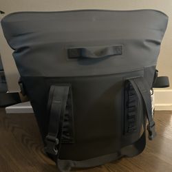 Yeti Cooler Bag New M15