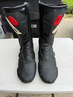 black Sidi Cobra series sport-riding motorcycle boot size 14