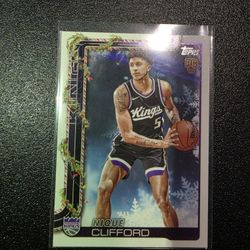 NIQUE CLIFFORD SACRAMENTO KINGS CHRISTMAS TOPPS NBA SPORTS CARD!