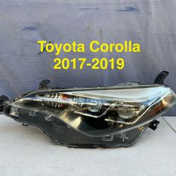 2017-2019 Toyota Corolla Headlight OEM 