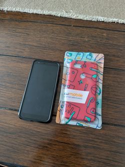 Google Pixel 3a w/Two Cases