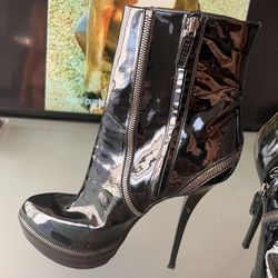 Gucci Patent Leather Booties Sz 10