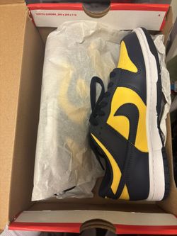 6y Navy & Yellow Dunks