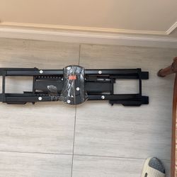 TV Wall Mount Rack For Up To 65” TV 