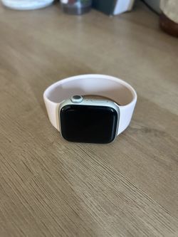 Apple Watch Series 8