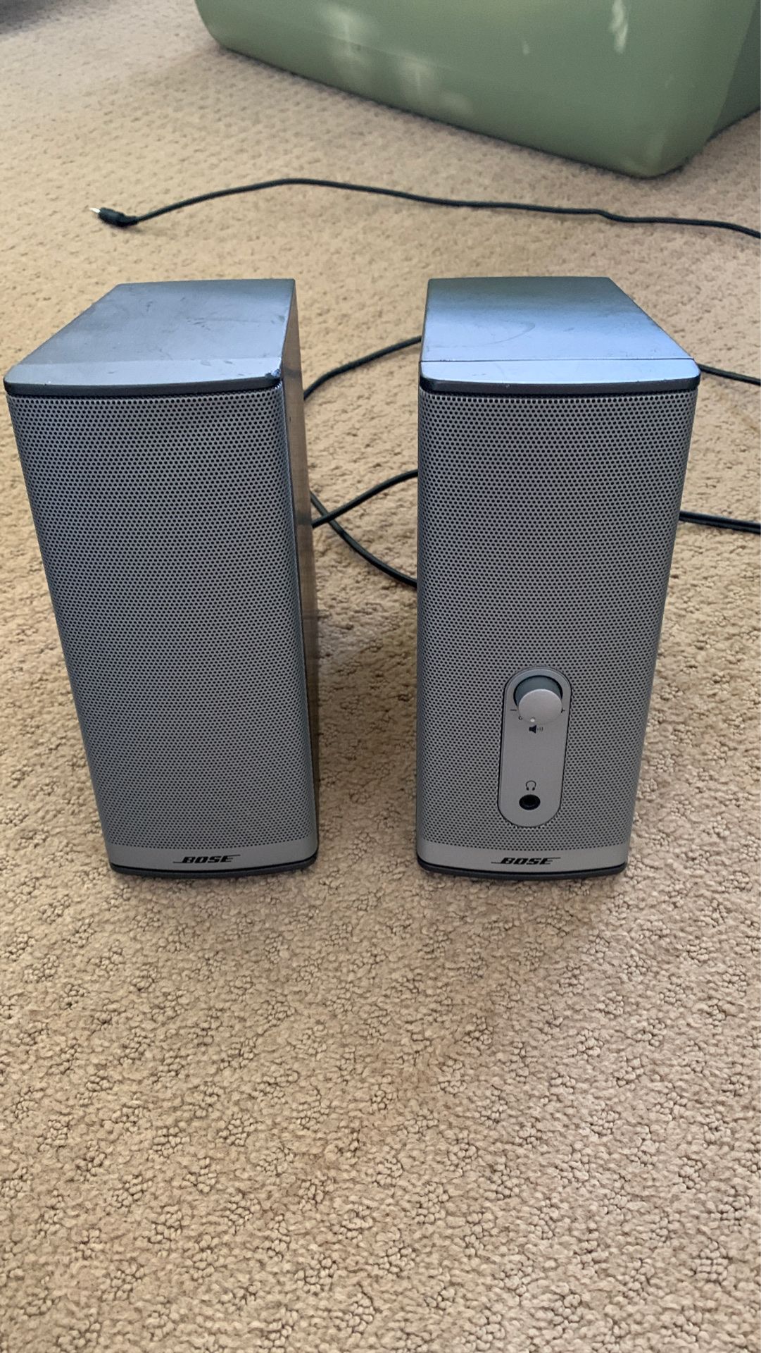 Set of Bose speakers