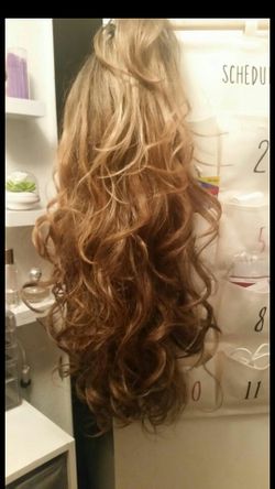 Synthetic hair natural looking wig