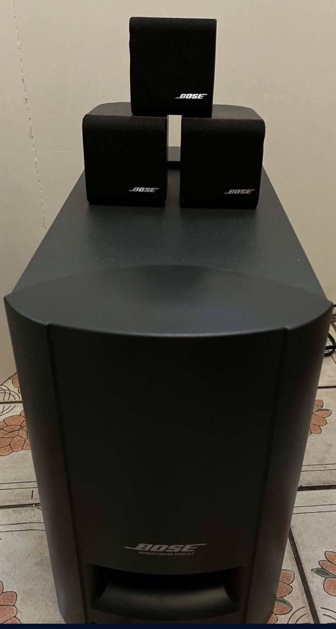 3 Bose Cube Redline Satellite Speakers Lifestyle Black & Bose ps3-2-1 Powered Speaker System