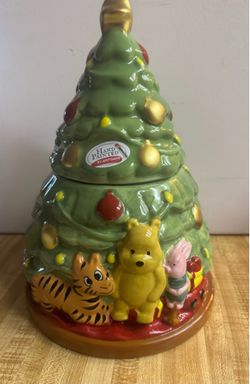 Classic Winnie the Pooh cookie jar brand new $35