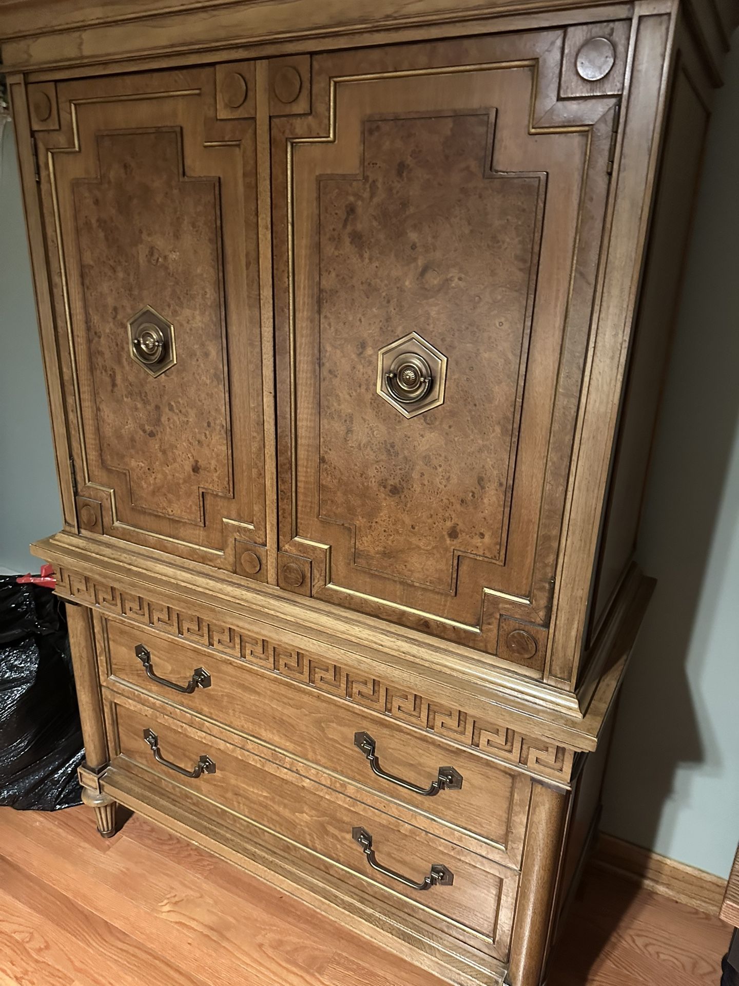 Complete Thomasville Greek Key Bedroom Set