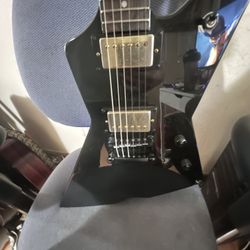 Harley Benton Explorer Guitar