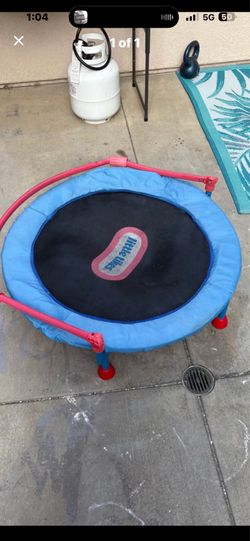Kids trampoline