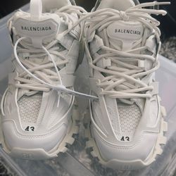 Balenciaga Track  New