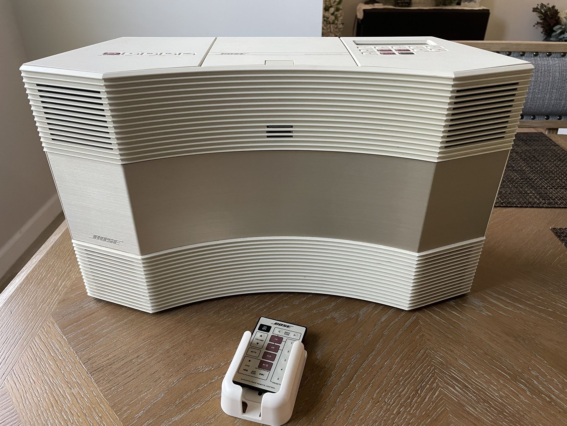 Bose CD-3000 Wave audio system CD, AM / FM Radio, And Headphone Jack