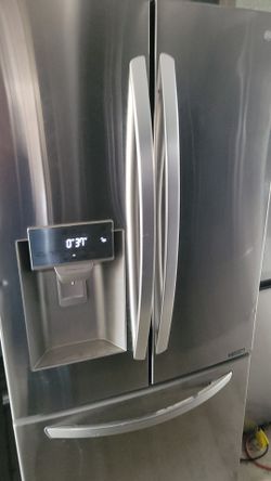 LG 30" REFRIGERATOR WORKS GREAT CAN DELIVER VACAVILLE FAIRFIELD OR ANYWHERE