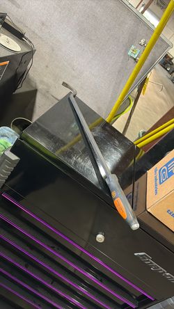 Matco pry bar