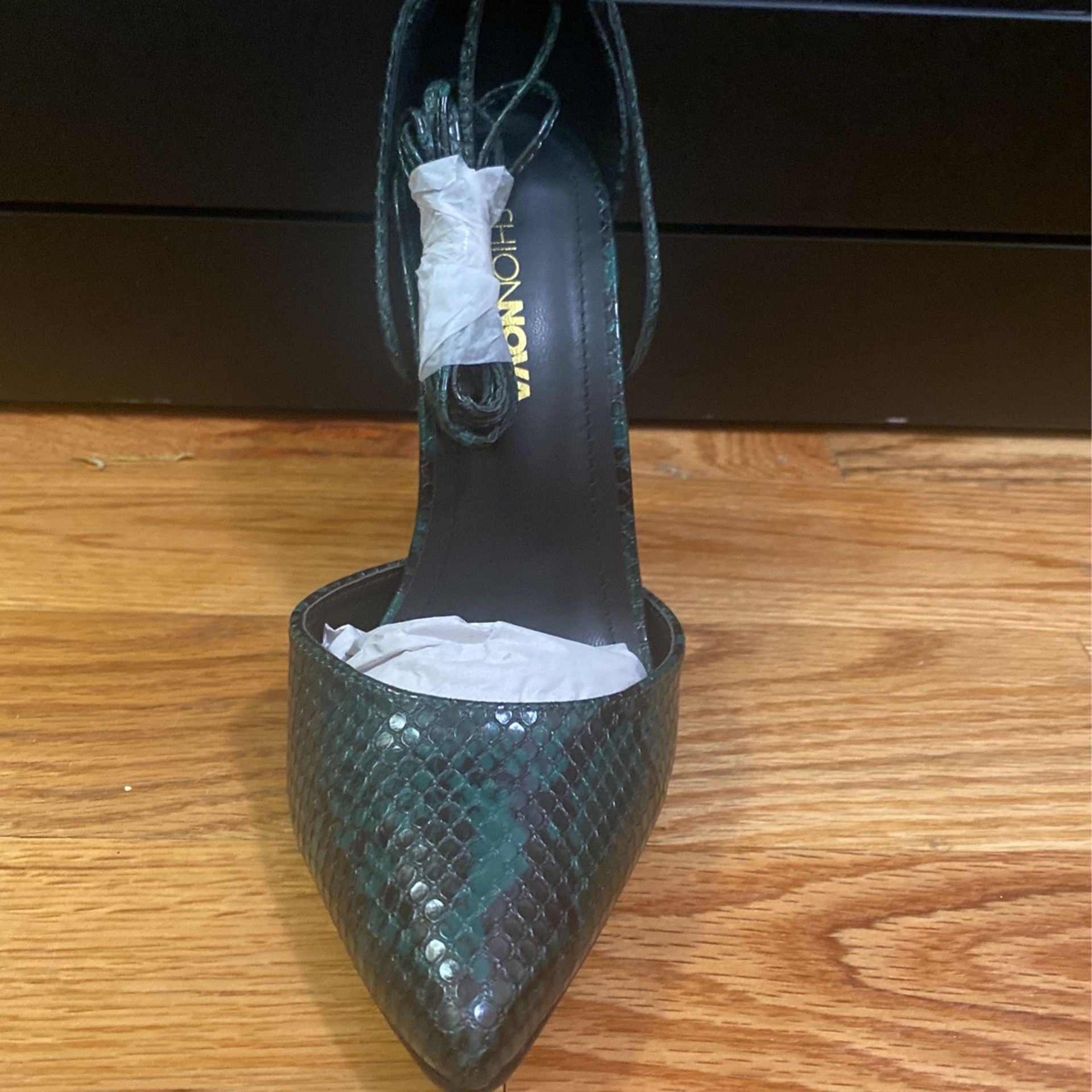 NEW! Green Pumps