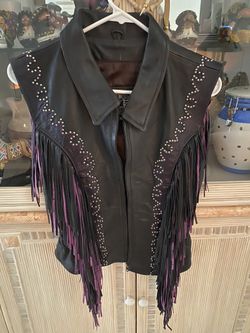 Motorcycle  Leather Woomen’s  Vest  Size Large  