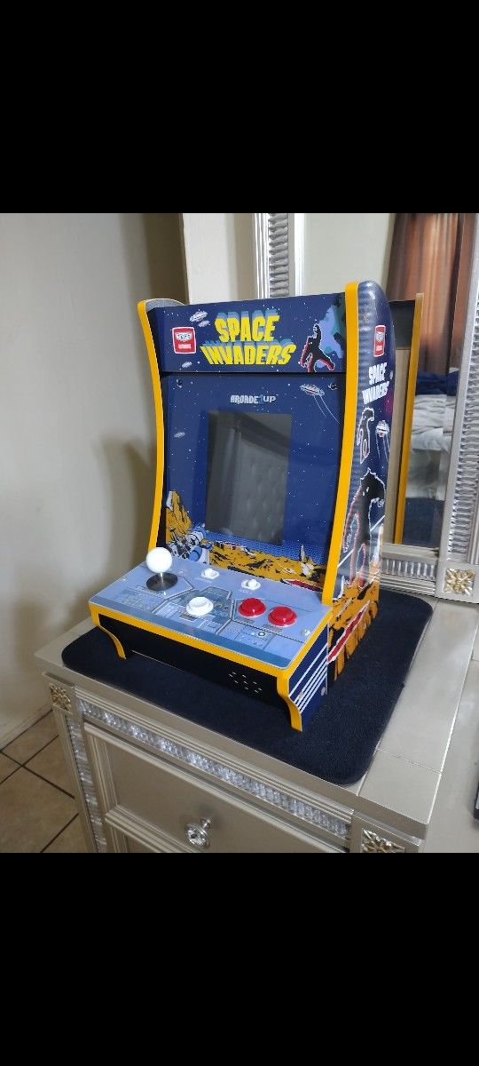 Space Invaders Arcade
