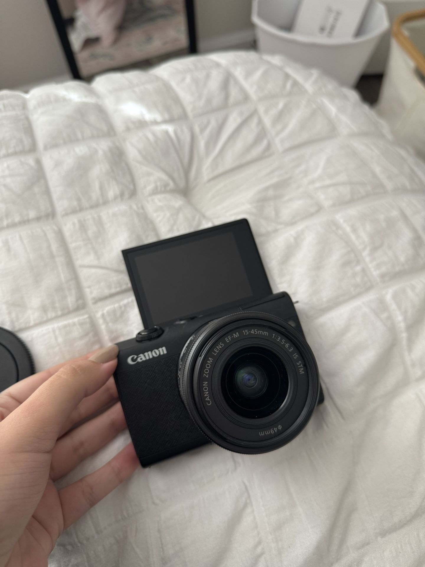 canon eos m200