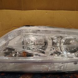 Car Headlights Ford Fusion