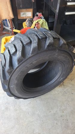 12-16.5 Skid Steer Loader Tire
