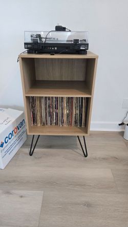 Record player stand