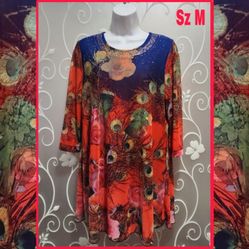 WOMENS BEAUTIFUL TUNIC TOP SIZE M (READ)
