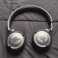 JBL Tunes Wireless Headphones