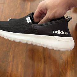 BRAND NEW Women’s Size 7.5 Adidas CF Lite Racer SO Black Athletic Shoes