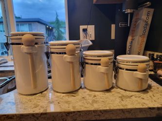 Kitchen cannisters, set of 4
