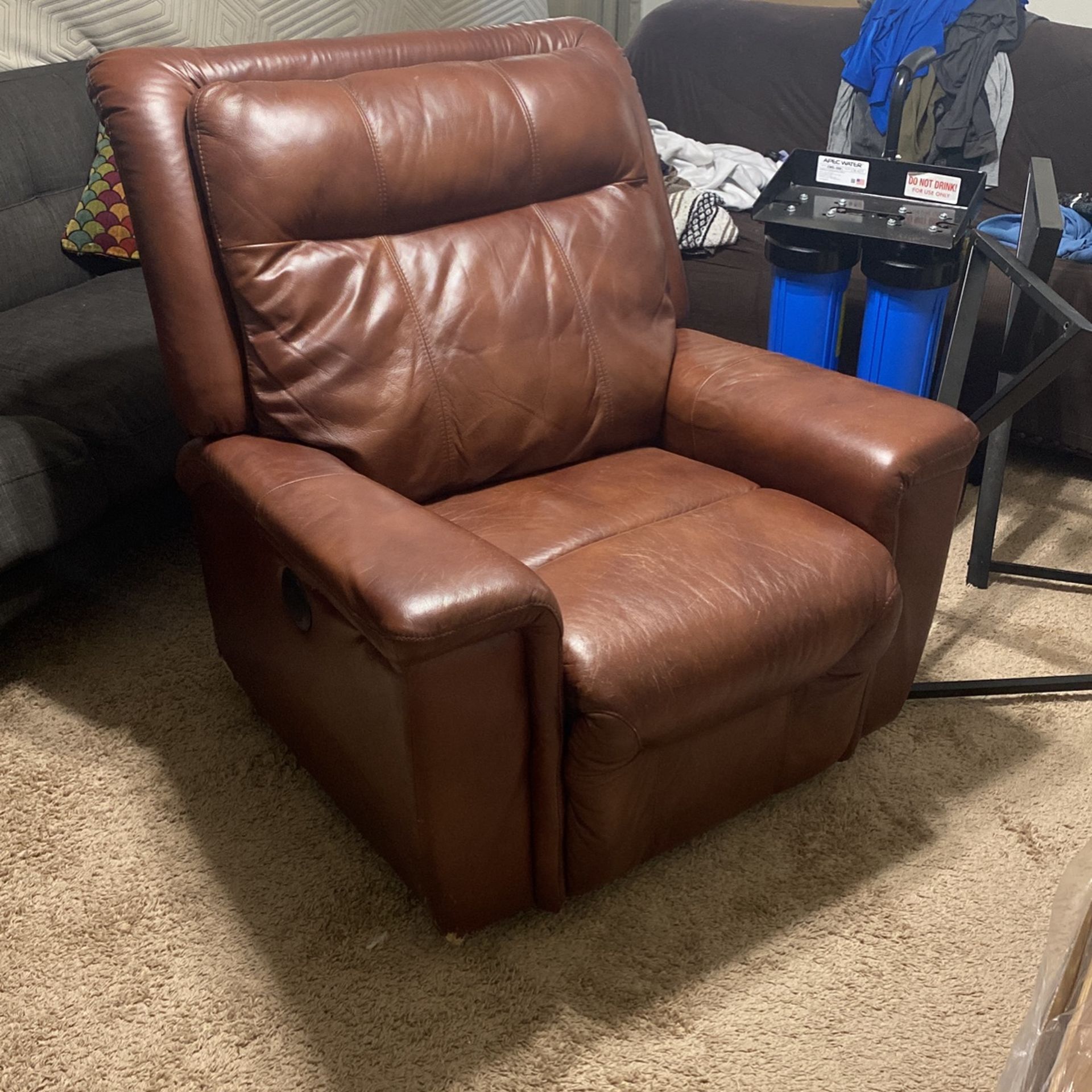 Electric Recliner Chair for Sale in San Antonio, TX OfferUp