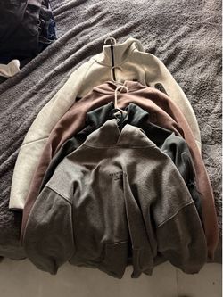 Nike tech, essential hoodie, Abrocrombie hoodie